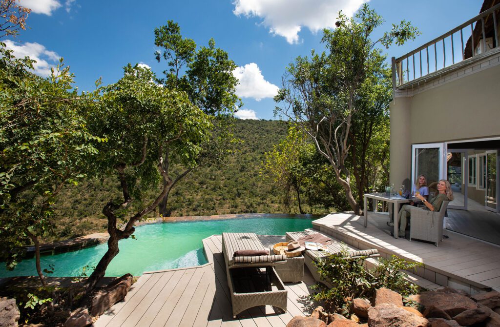 Extraordinary Clifftop Exclusive Safari Hideaway breakfast dining Extraordinary Clifftop Exclusive Safari Hideaway breakfast dining
