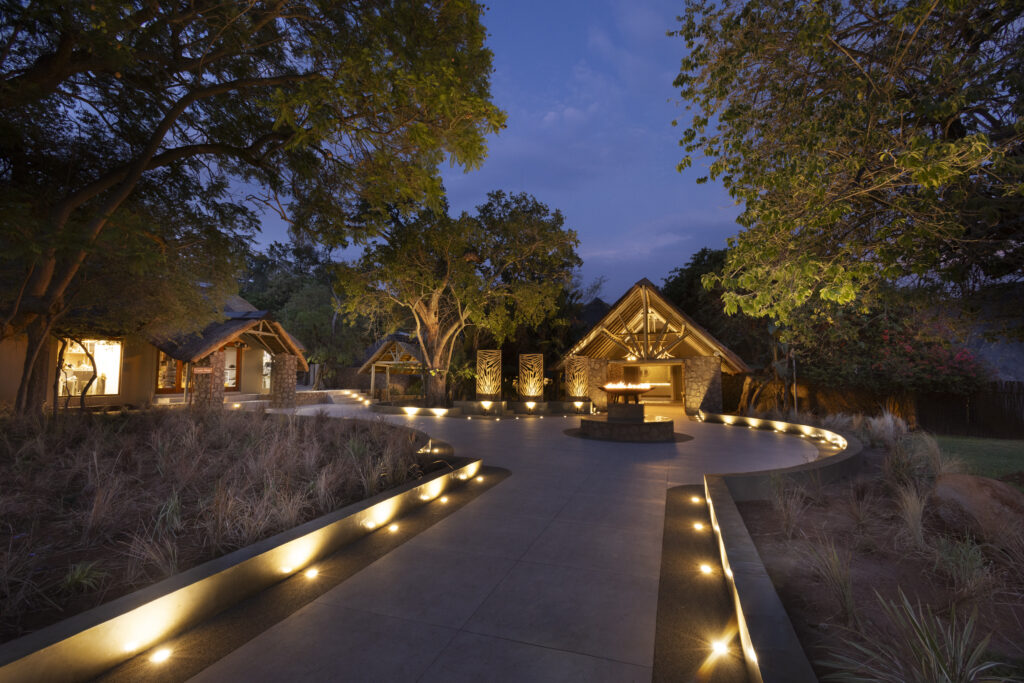 17. Signature Image Mabula Game Lodge Entrance.jpg 17. Signature Image Mabula Game Lodge Entrance.jpg